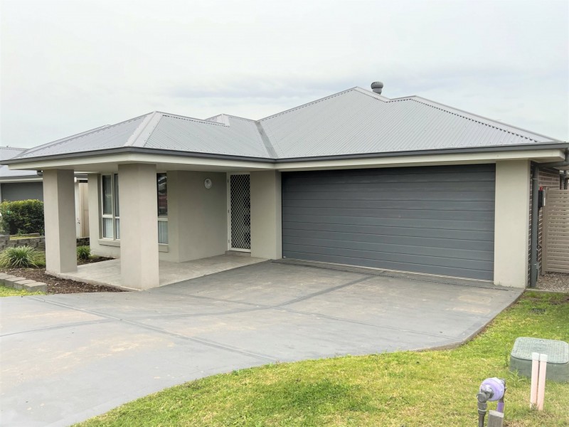 18 Emerton Road, North Rothbury NSW 2335