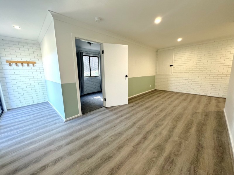 1/8 Button Close, Singleton NSW 2330