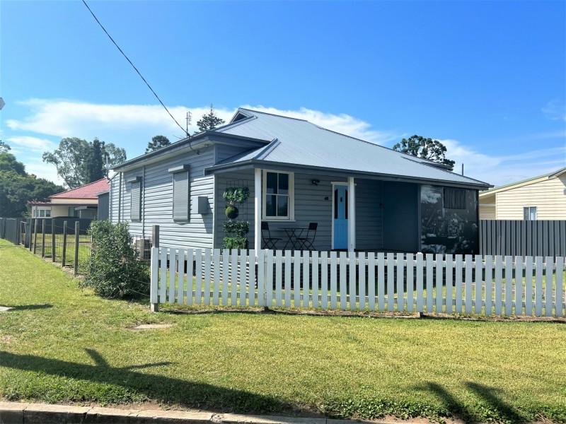 48 William Street, Singleton NSW 2330