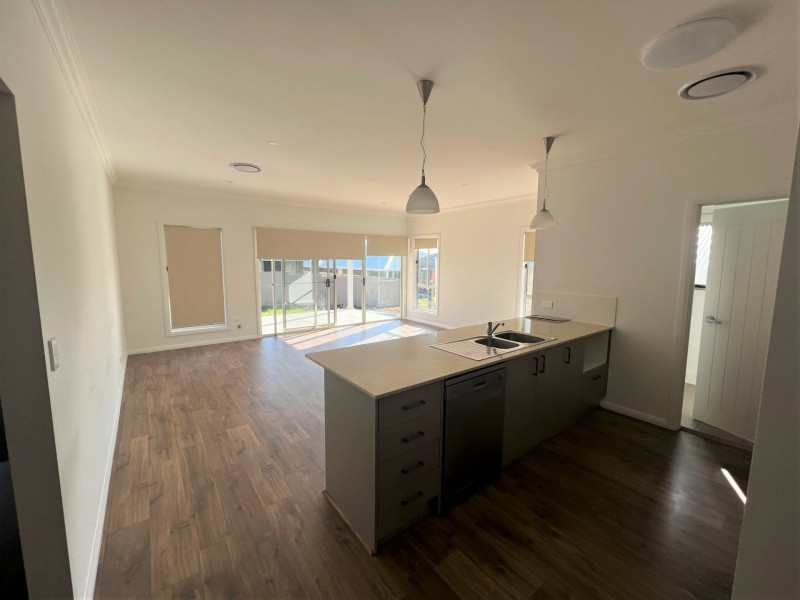 9 Dempsey Drive, North Rothbury NSW 2335