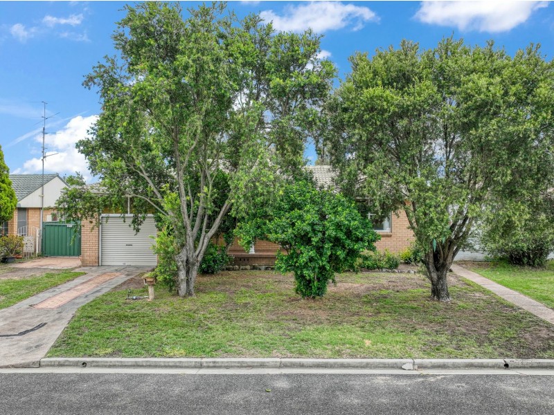 73 Lawson Avenue, Singleton NSW 2330
