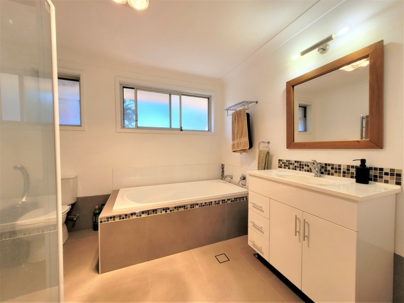 32 Greenwood Avenue, Singleton NSW 2330