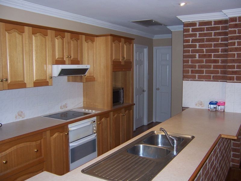 2 Gould Close, Singleton NSW 2330