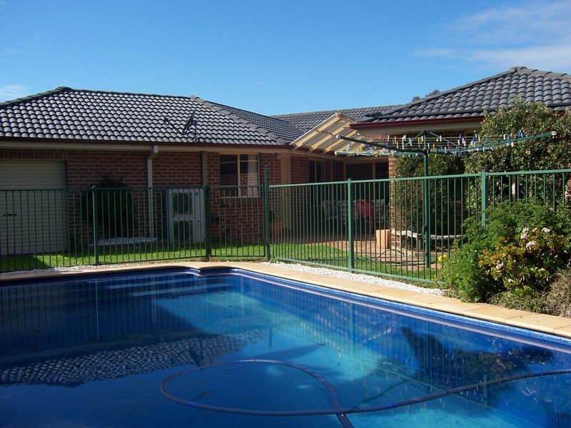 2 Gould Close, Singleton NSW 2330