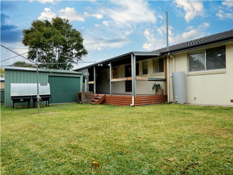 19 James Cook Avenue, Singleton NSW 2330