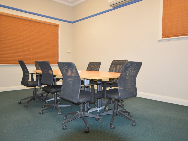1/100 George Street, Singleton NSW 2330