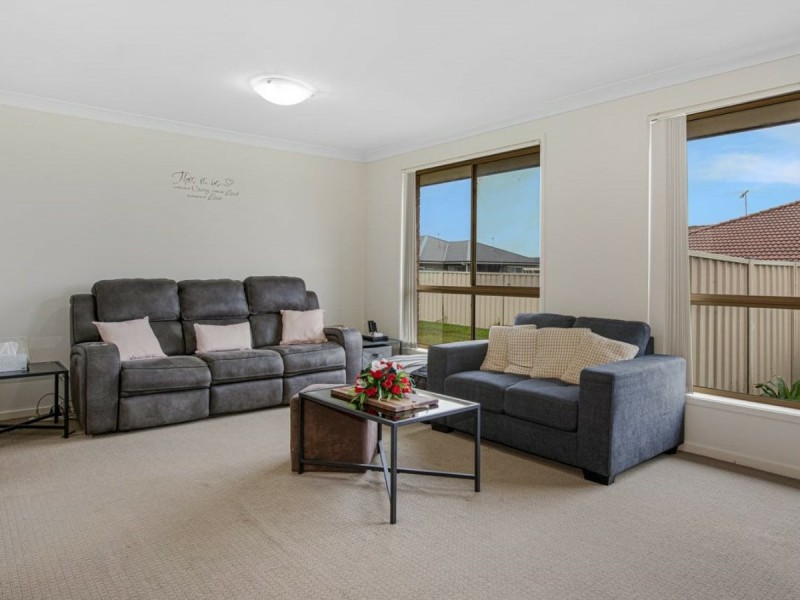 23 Devon Street, Greta NSW 2334