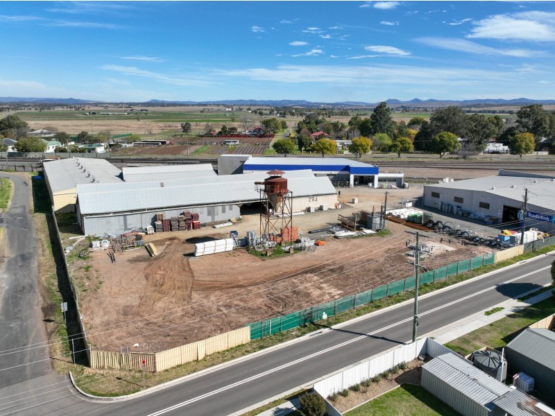 1A Kelso Street, Singleton NSW 2330