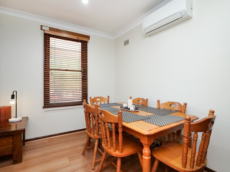 4 Moore Close, Singleton NSW 2330