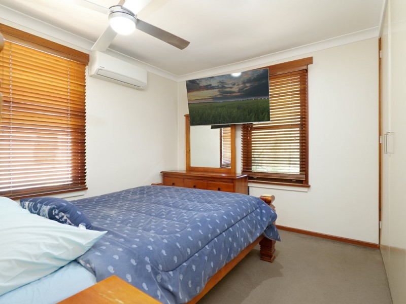 4 Moore Close, Singleton NSW 2330