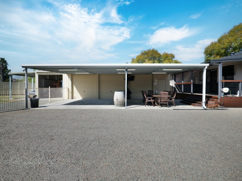 4 Moore Close, Singleton NSW 2330