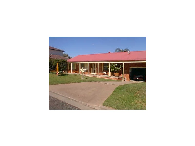 6 Cunningham Parade, Singleton NSW 2330