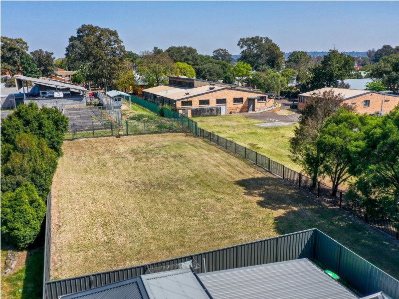 1 Orchard Avenue, Singleton NSW 2330
