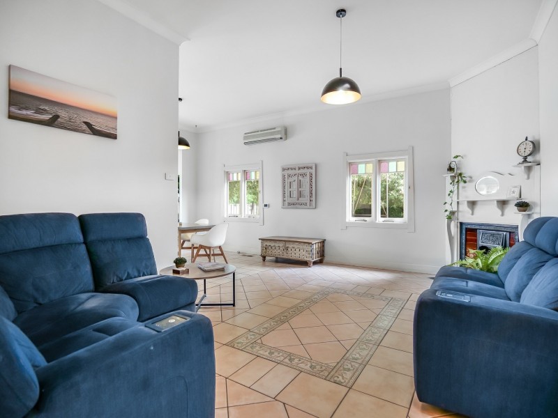 69 Castlereagh Street, Singleton NSW 2330