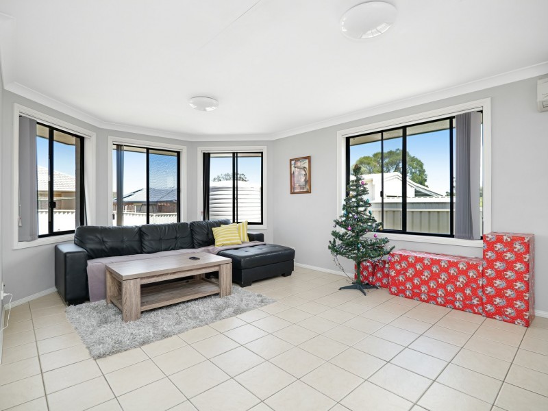2/62 Wattle Ponds Road, Singleton NSW 2330
