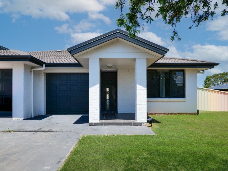 2/62 Wattle Ponds Road, Singleton NSW 2330