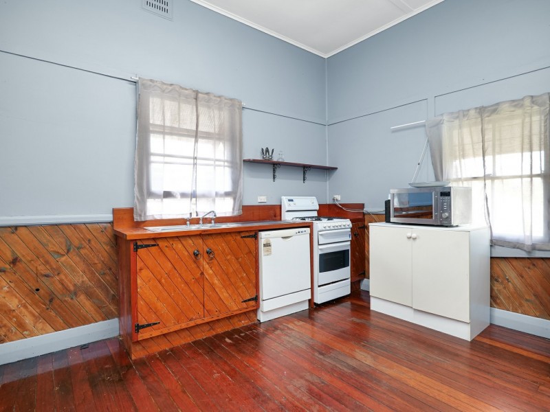 2 Rothbury Street, North Rothbury NSW 2335