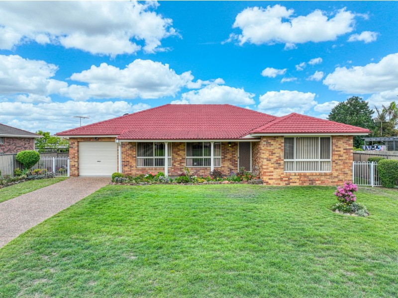 8 Asquith Avenue, Singleton NSW 2330