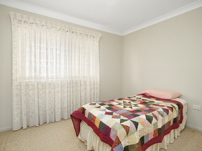 8 Asquith Avenue, Singleton NSW 2330