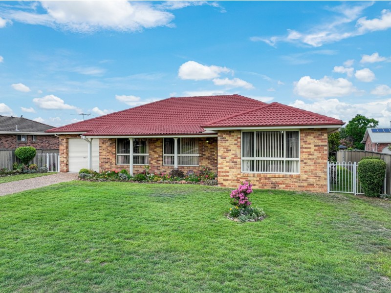 8 Asquith Avenue, Singleton NSW 2330