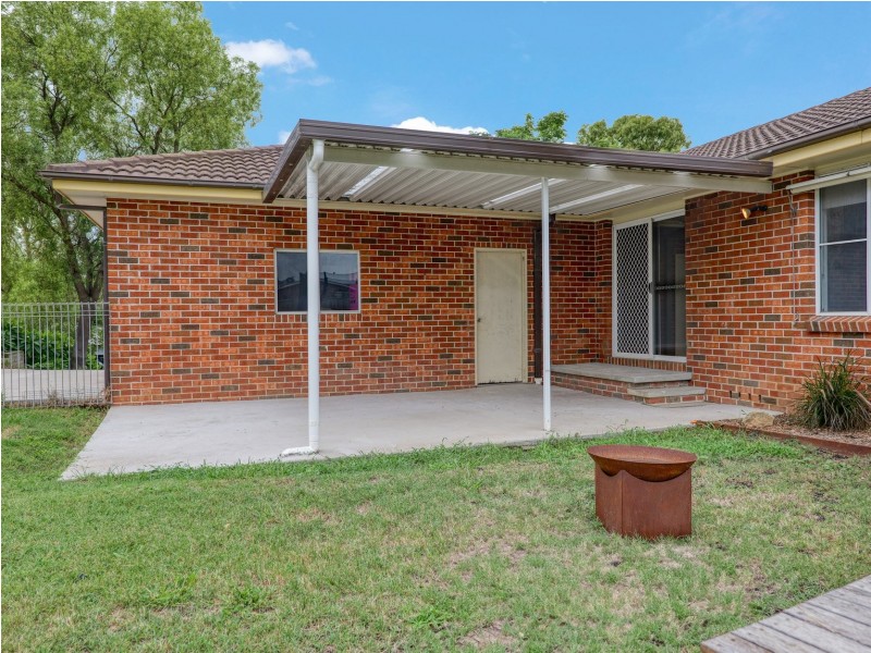 8 Wilmot Place, Singleton NSW 2330
