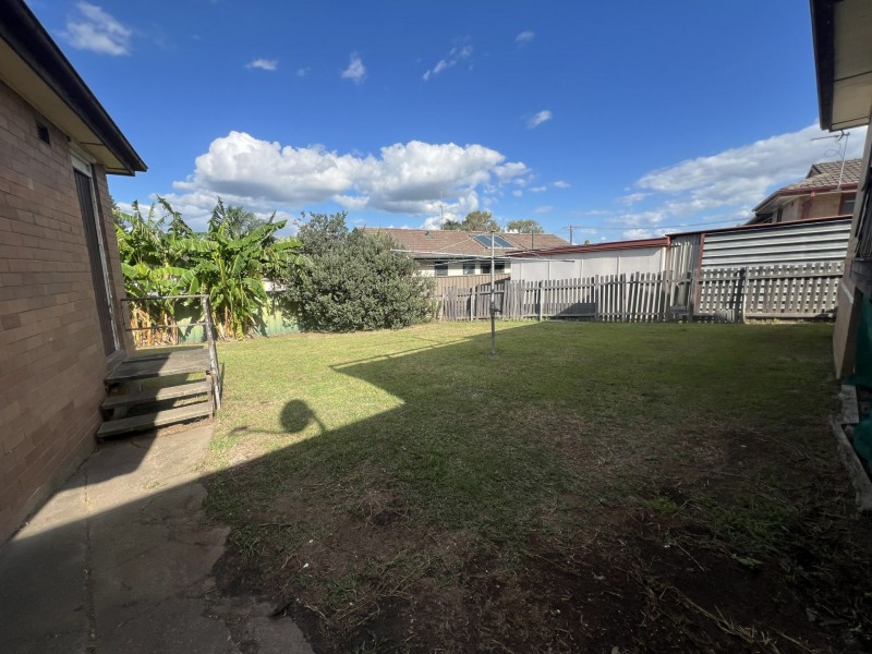 13 Blaxland Avenue, Singleton NSW 2330