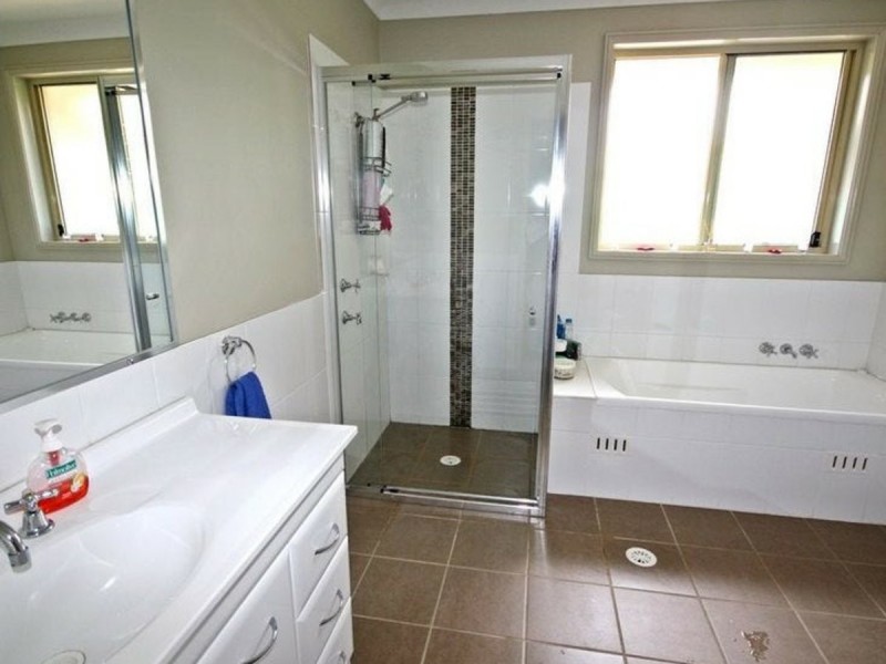 2 John Howe Circuit, Muswellbrook NSW 2333