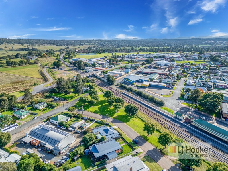 1 Victoria Street, Singleton NSW 2330