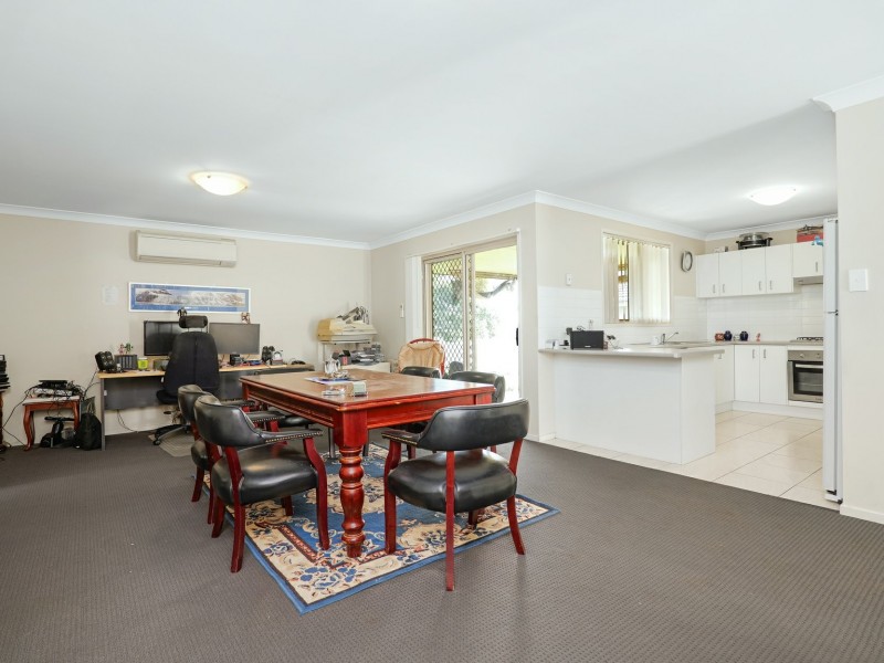 18 Blackley Avenue, Raworth NSW 2321
