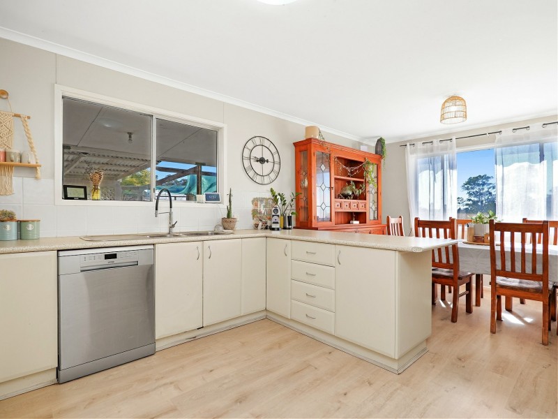 2268 Putty Road, Bulga NSW 2330