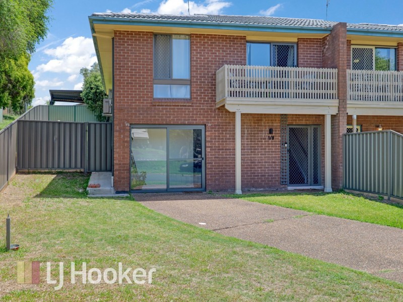 8 Button Close, Singleton NSW 2330