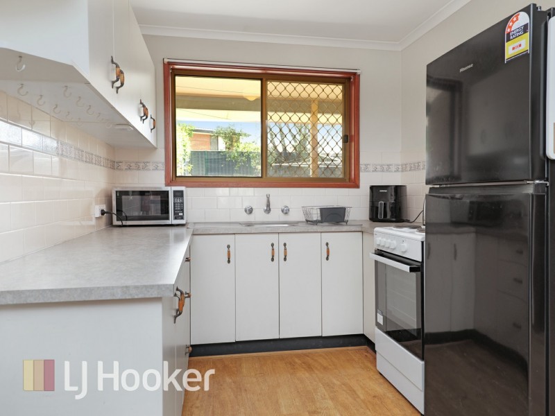 8 Button Close, Singleton NSW 2330