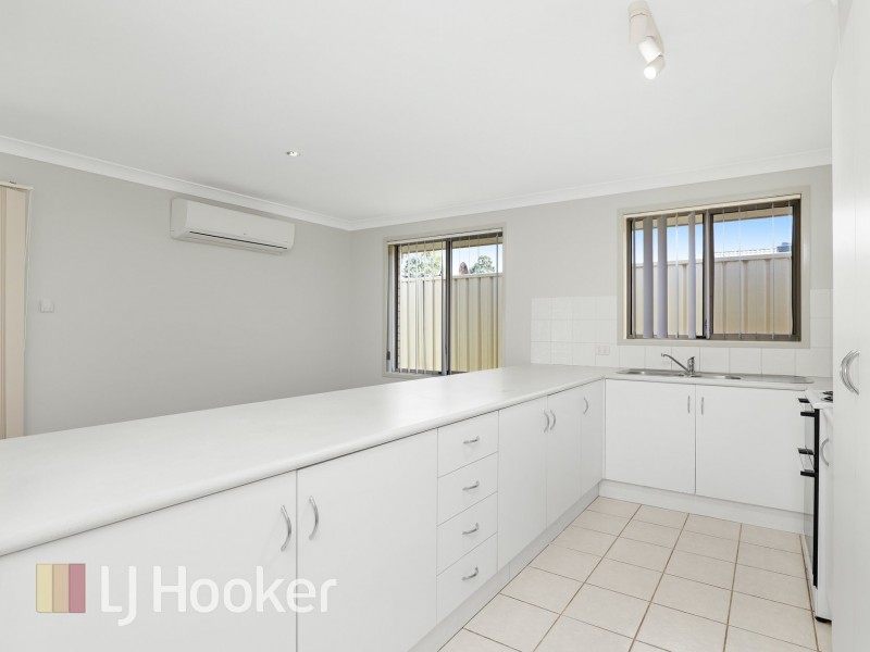 2/14 Dargin Close, Singleton NSW 2330