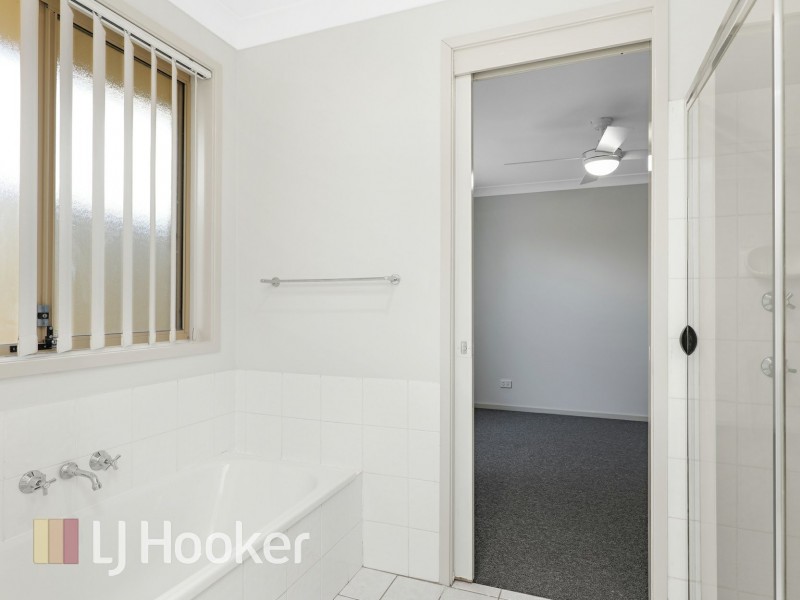 2/14 Dargin Close, Singleton NSW 2330