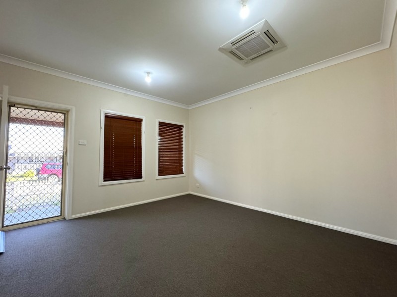 1/26 Castlereagh Street, Singleton NSW 2330