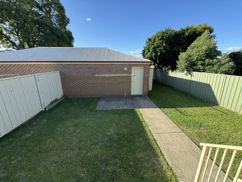 1/26 Castlereagh Street, Singleton NSW 2330