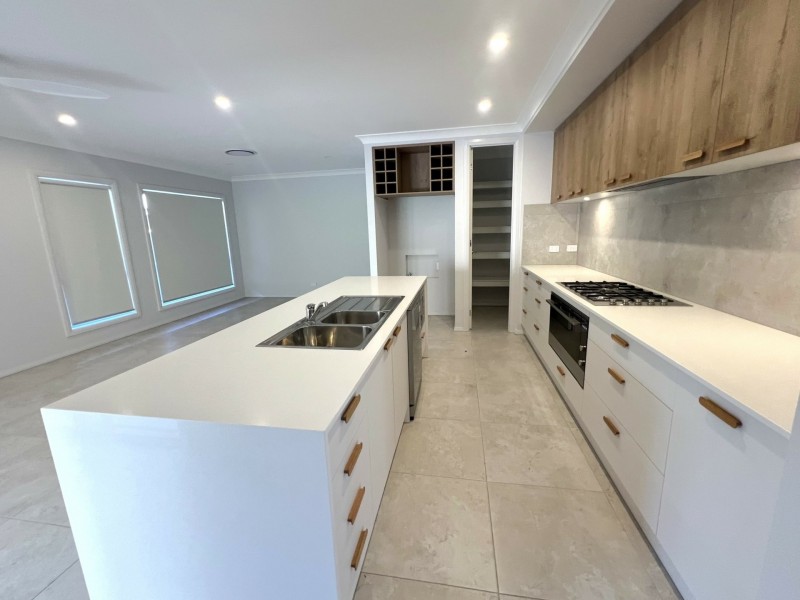 58 Barclay Drive, North Rothbury NSW 2335