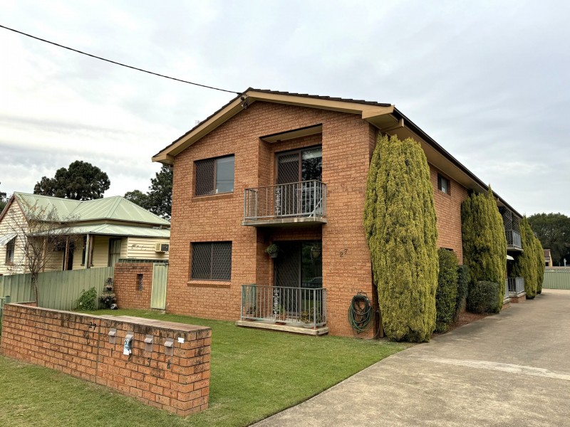 3/27 Doyle Street, Singleton NSW 2330