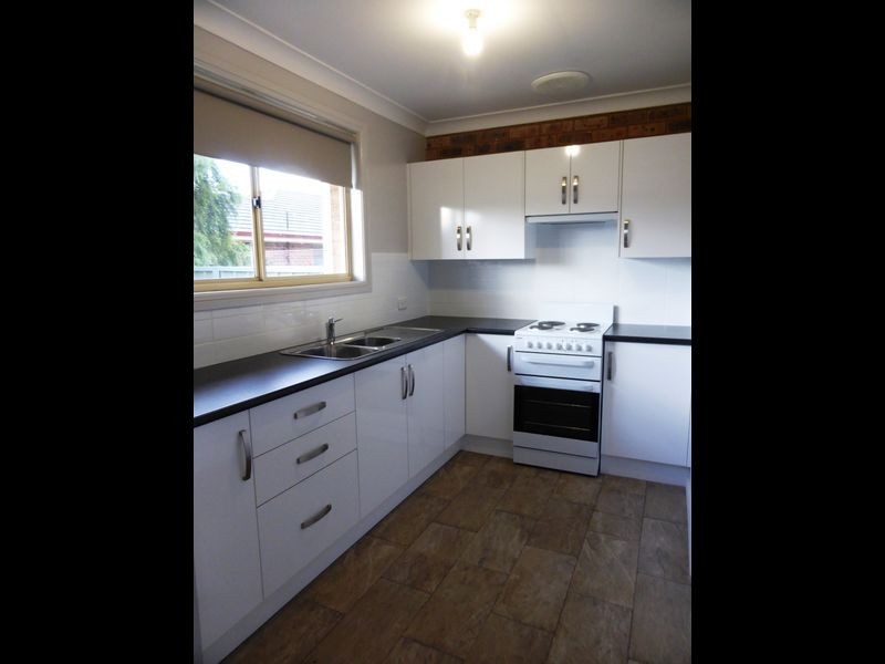 1/140 Gardner Circuit, Singleton NSW 2330