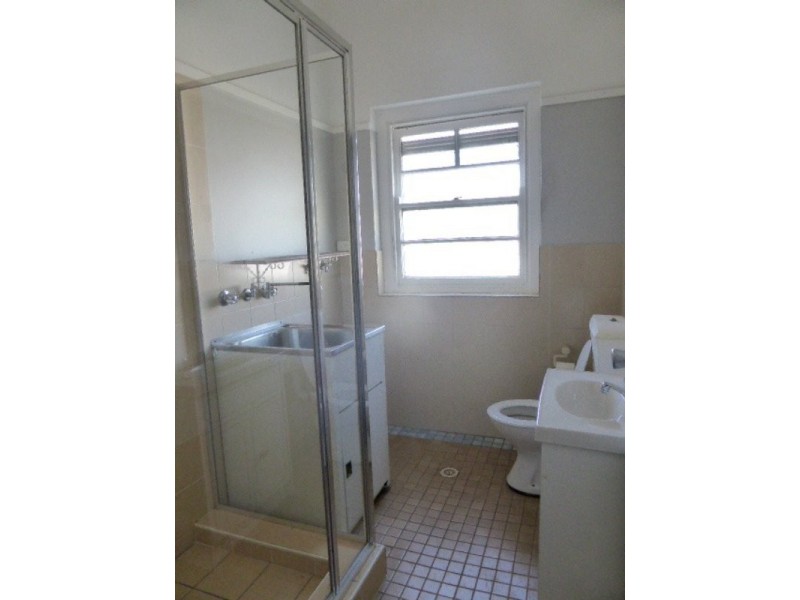 2/255 John Street, Singleton NSW 2330