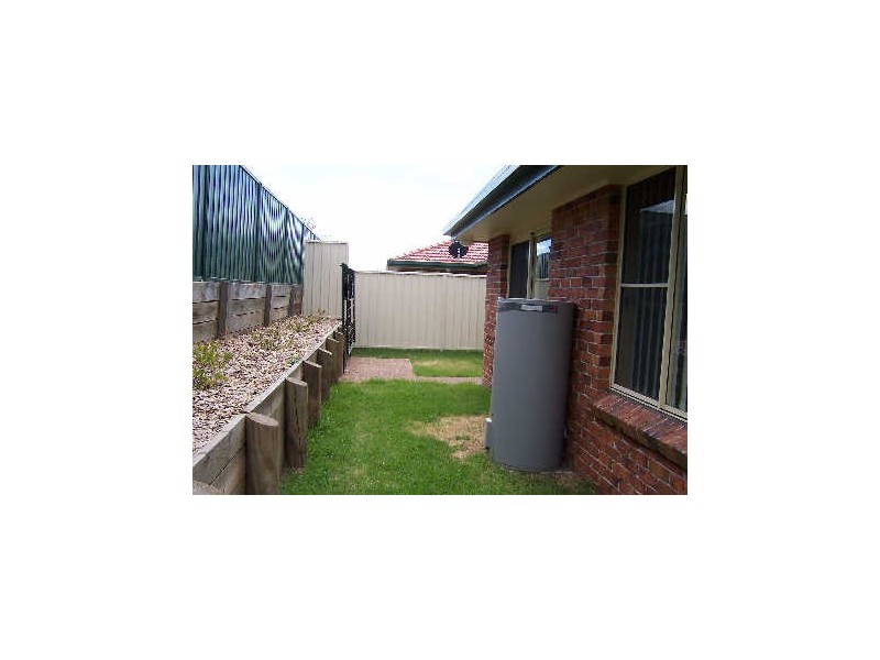 22 Eggleton Close, Singleton NSW 2330