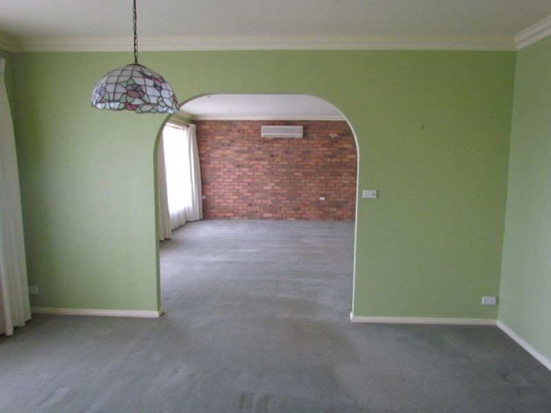 9 Watts Close, Singleton NSW 2330