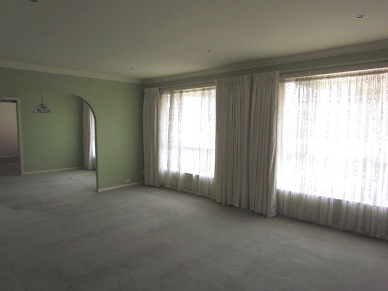 9 Watts Close, Singleton NSW 2330