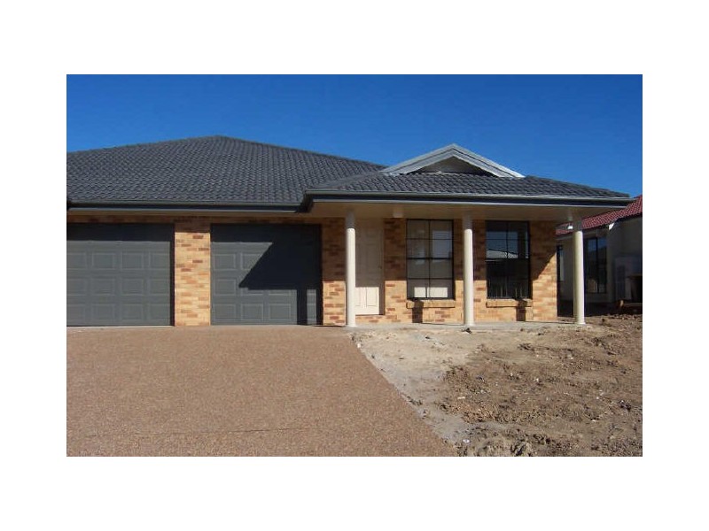 2/26 Nelson Drive, Singleton NSW 2330