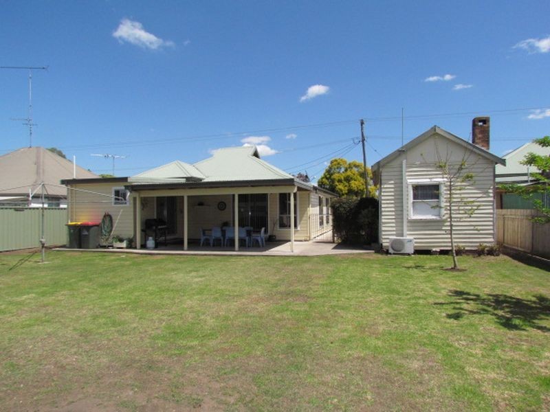 6 Bathurst Street, Singleton NSW 2330