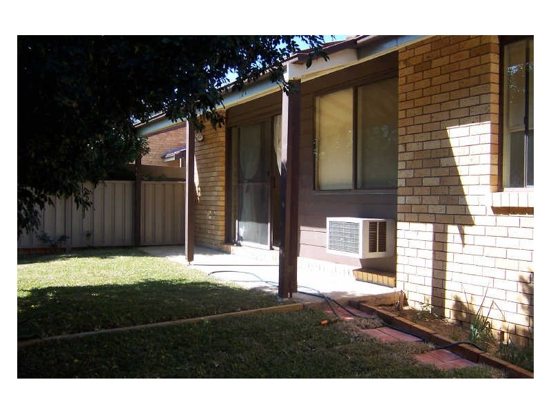 4/11 Boonal Street, Singleton NSW 2330