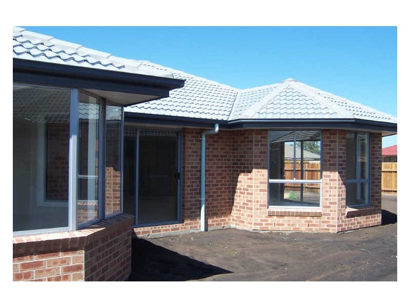 18 Sinclair Avenue, Singleton NSW 2330