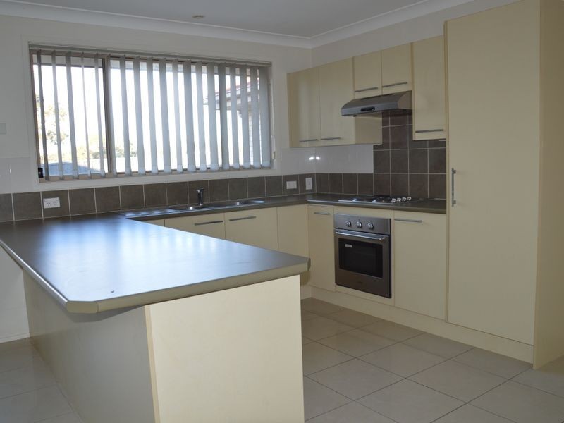 33 Partridge Place, Singleton NSW 2330