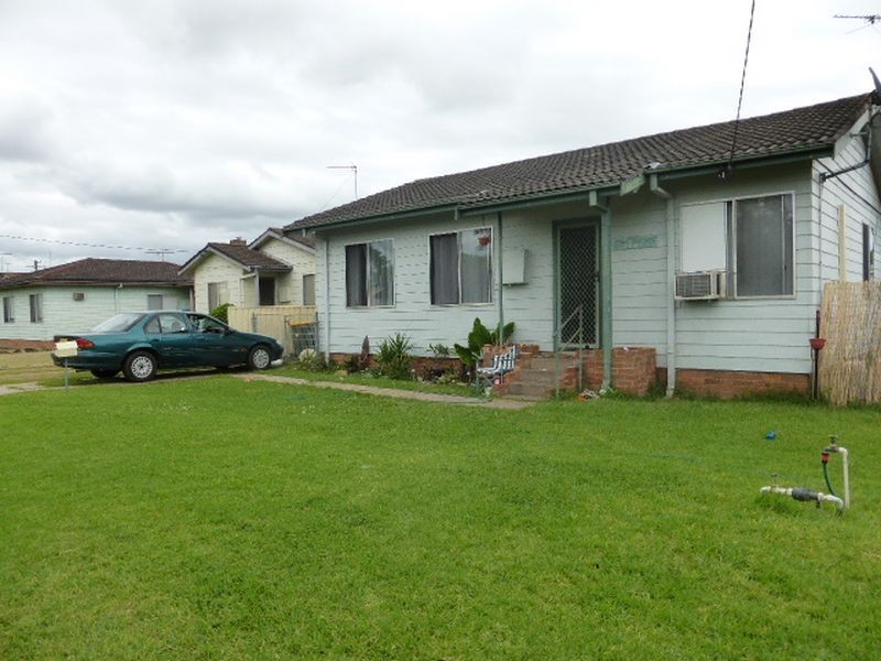 9 Deakin Avenue, Singleton NSW 2330