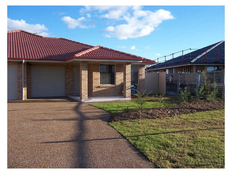 2/50 Pioneer Road, Singleton NSW 2330